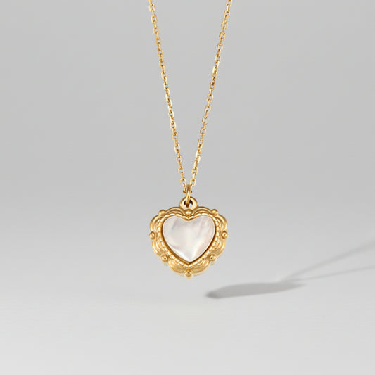 Amour Necklace