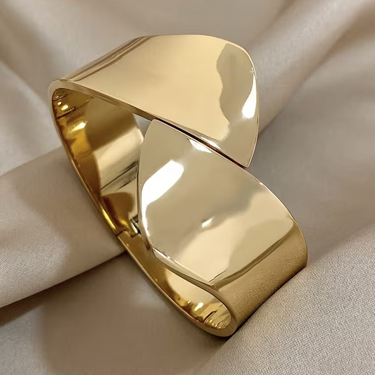 The Orion Bangle